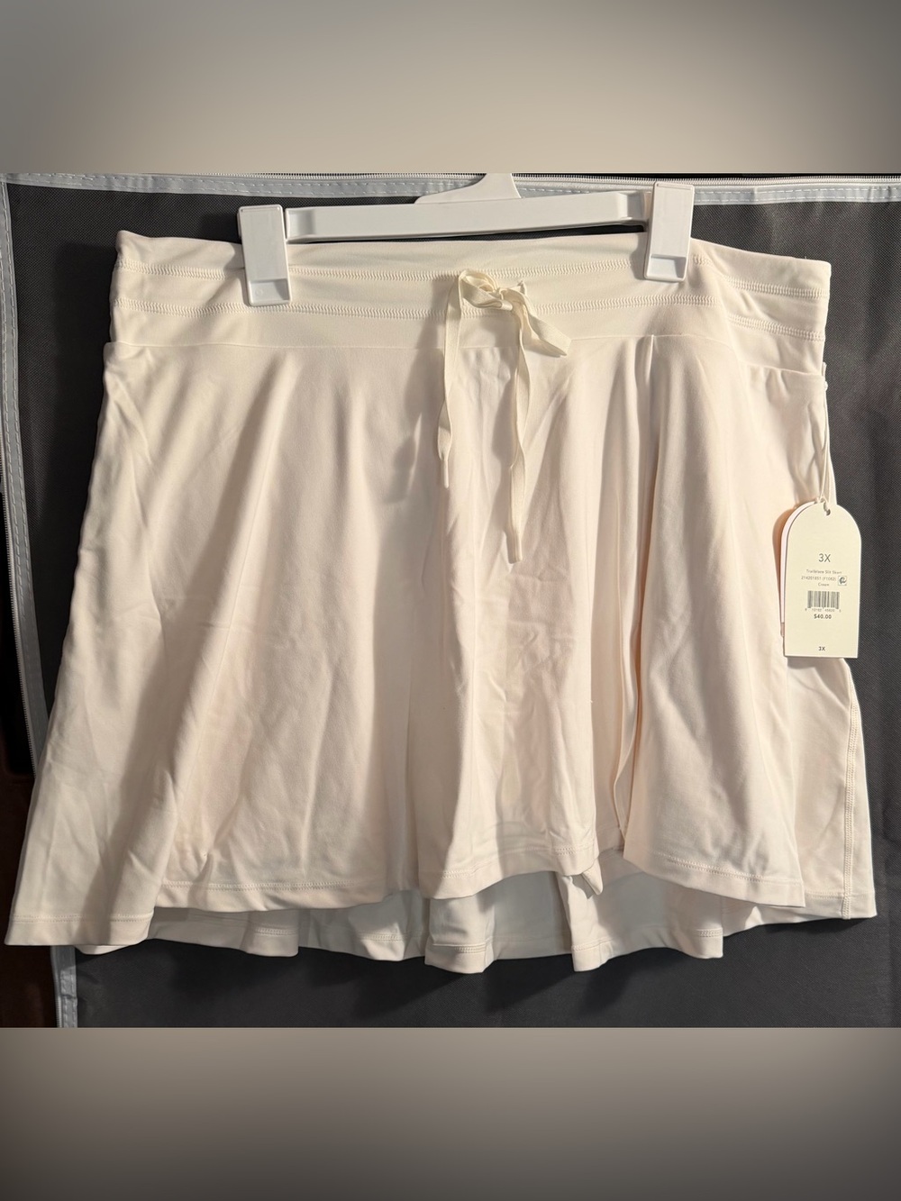 Blogilates Cream Trailblazer Slit Skort Sise 3X NWT